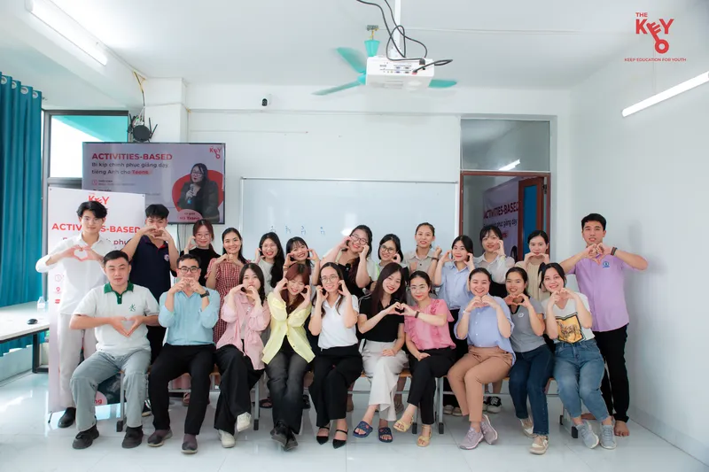 Giáo viên The Key